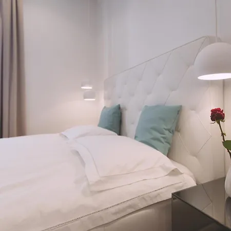 Ambassador Apartman