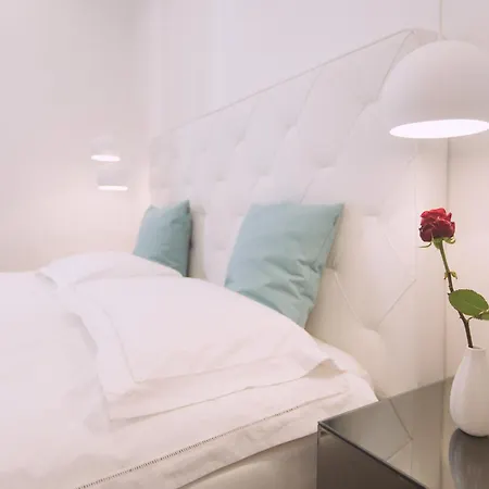 Apartment Ambassador *